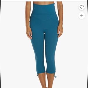 NEW FP CINNAMON Class Act High Rise Cropped Athletic Leggings XS w/pink toggles